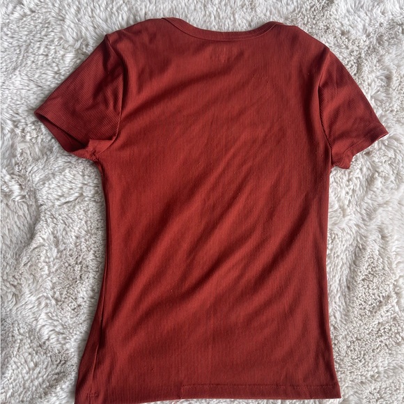 Women's Rust Ribbed Top - Picture 2 of 6
